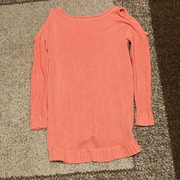 Fever pink knit cold shoulder sweater with a high low hem. - Picture 4 of 4